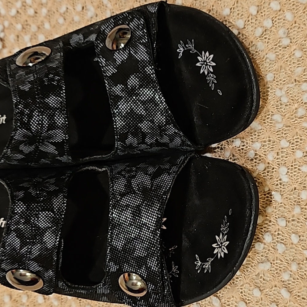 Therafit Sandals - Picture 3 of 16